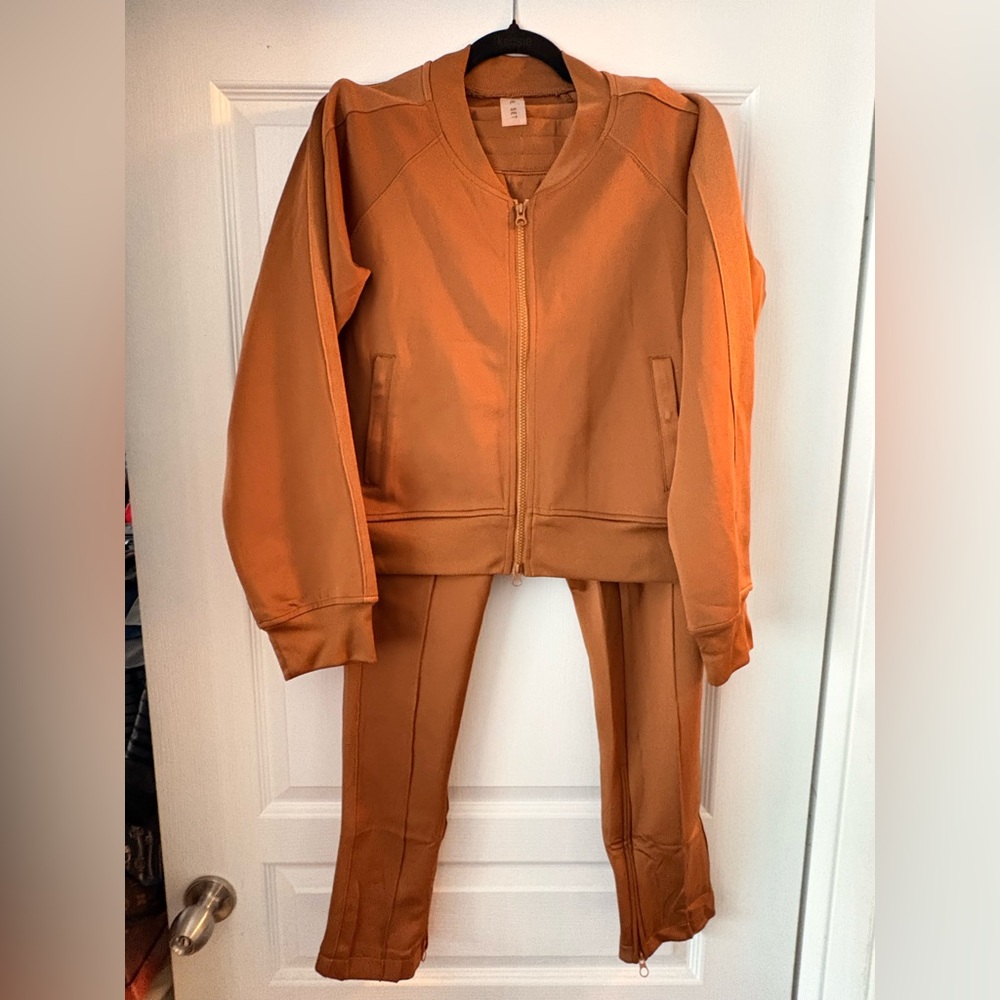 Warm Tan The Set Jogging Suit